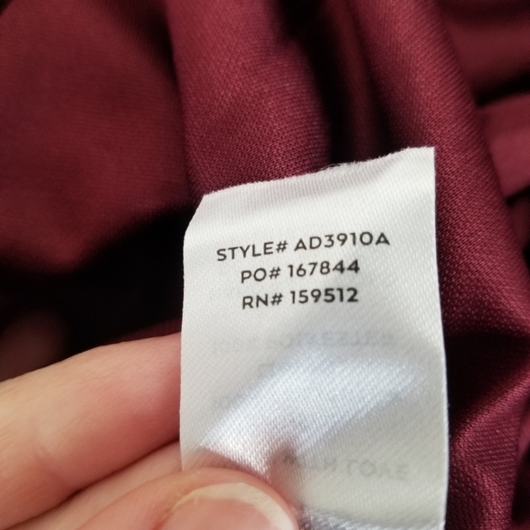 NWT Lulu's Endearing Elegance Burgundy Sleeveless Twist-Front Maxi Dress S - Picture 8 of 16